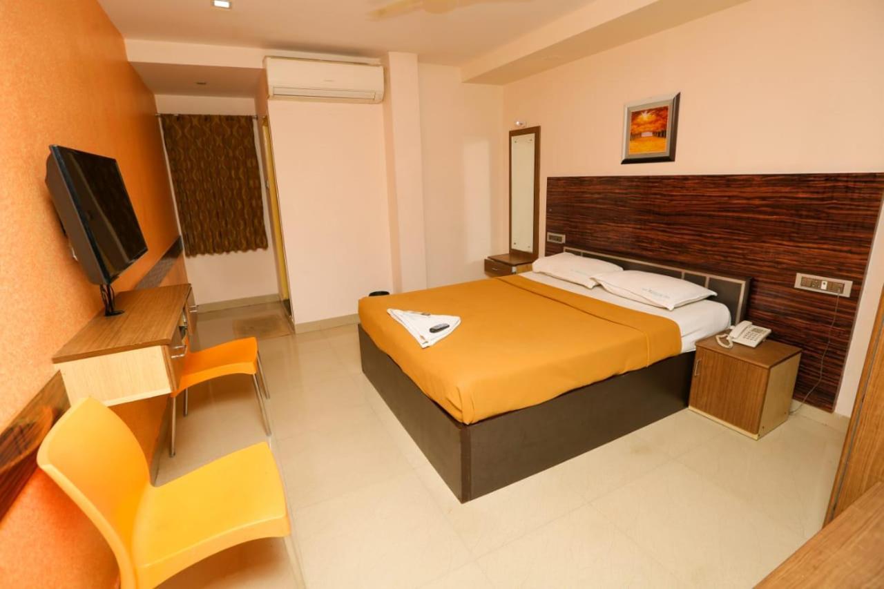 Malaysia Inn Chennai Exterior photo
